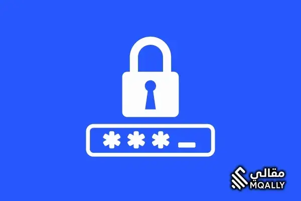 واجهة مولّد كلمة مرور قوية: طول مخصص، أحرف صغيرة/كبيرة/أرقام/رموز، ومقياس قوة